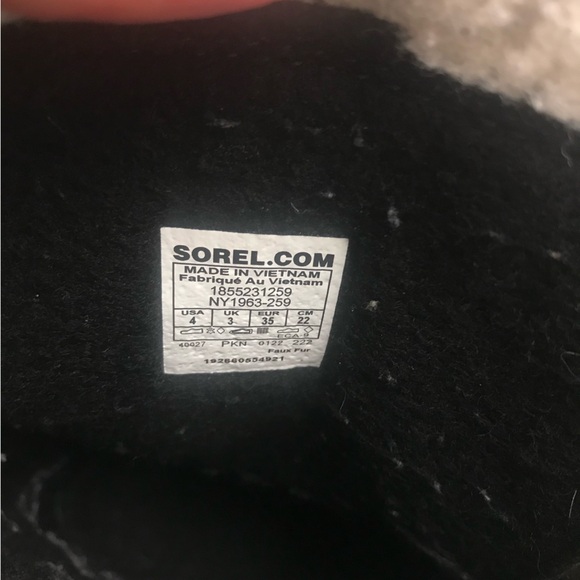 Sorel winter boots, US size 4. - Picture 2 of 5
